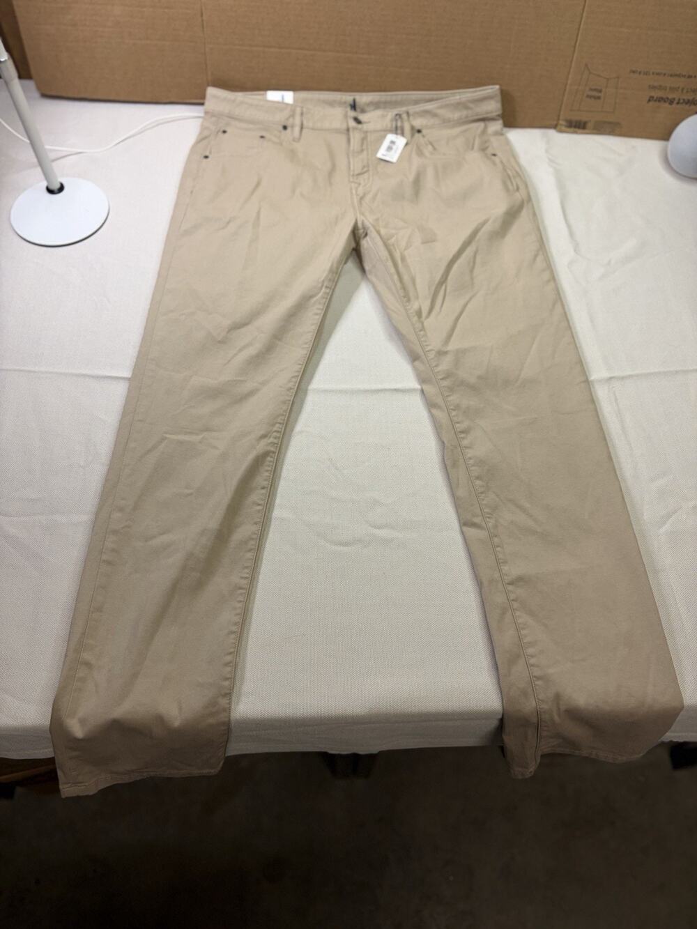 NWT Johnnie-O Pants Men’s 38x34 Khaki 5 Pocket Stretch Chino Straight Leg
